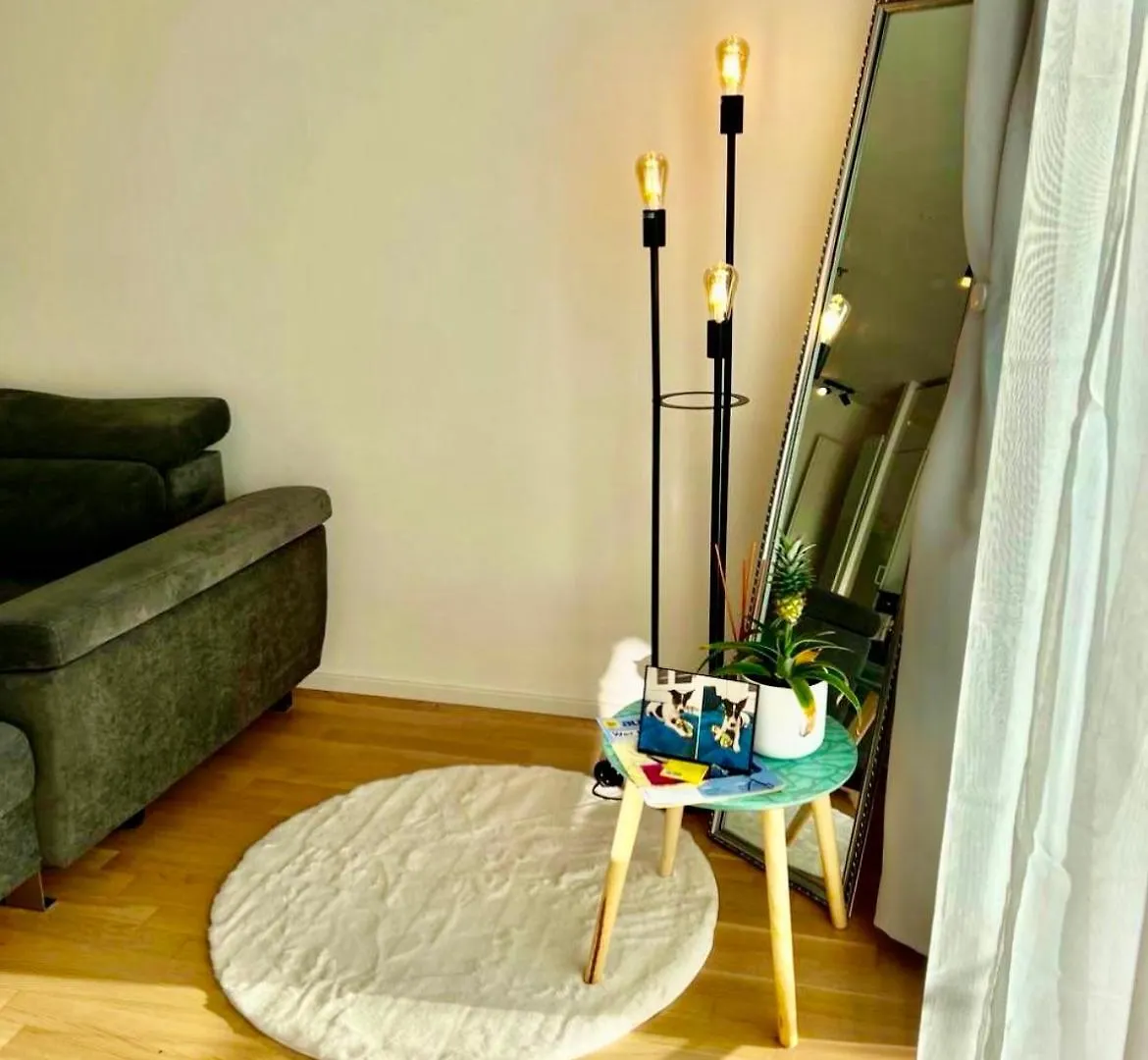 Belvedere White Apartment Vienna