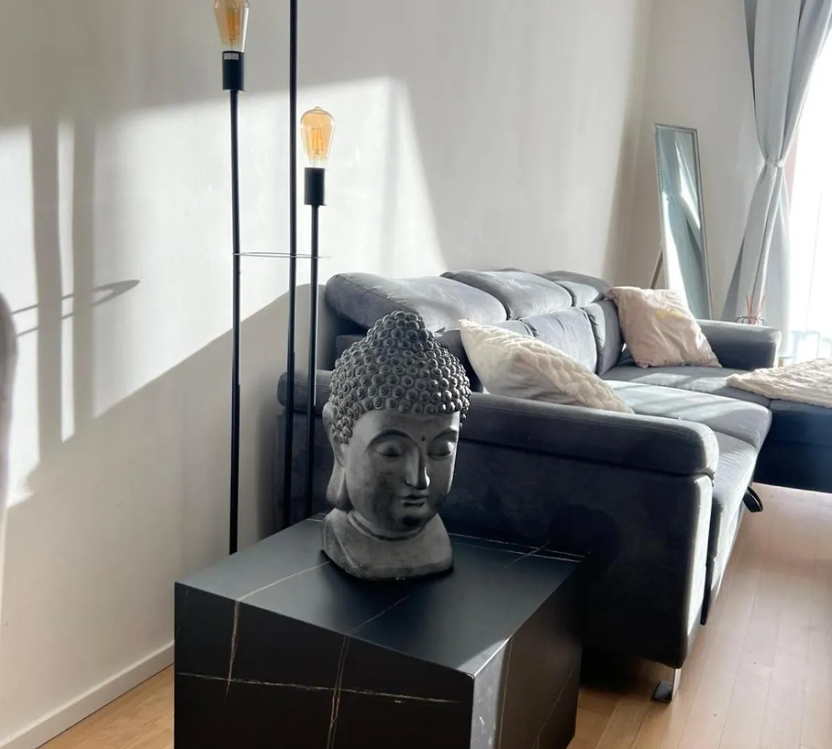 Belvedere White Apartment Vienna Austria