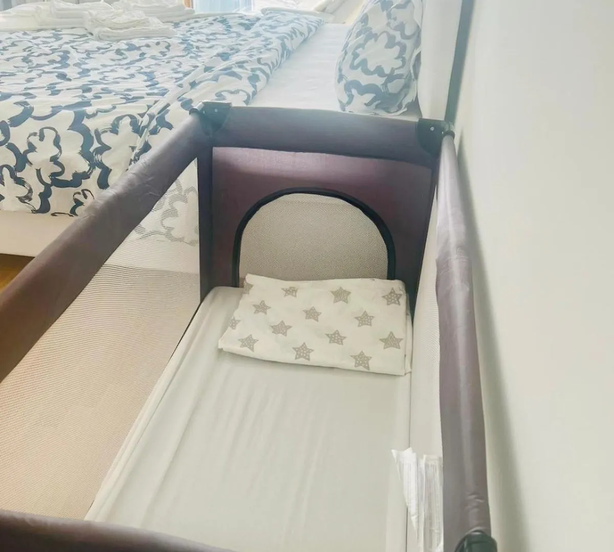 Belvedere White Apartment Vienna