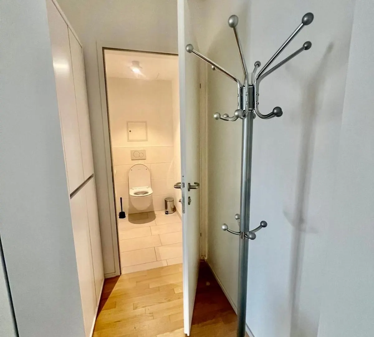 Belvedere White Apartment Vienna Austria